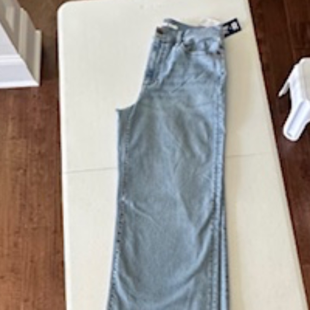 Womens - LANDS' END barrel leg(32" inseam)/Size 8- Jeans